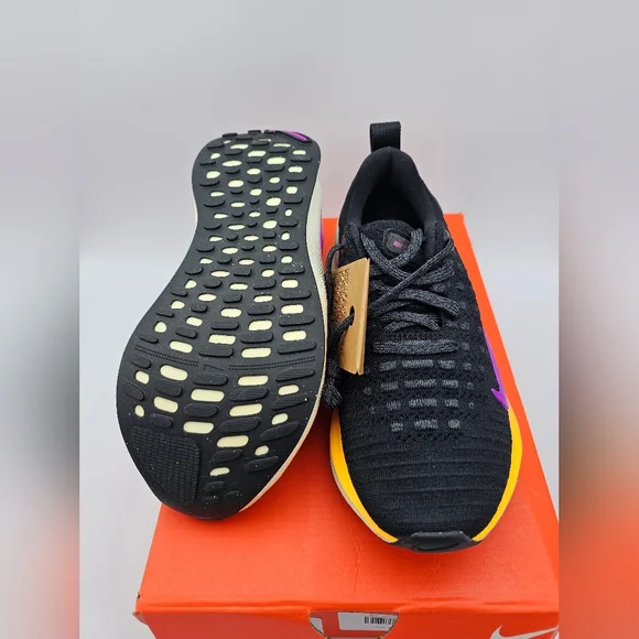 Size 5.5 - Nike ReactX Infinity Run 4 Black Hyper Violet W - Picture 5 of 5